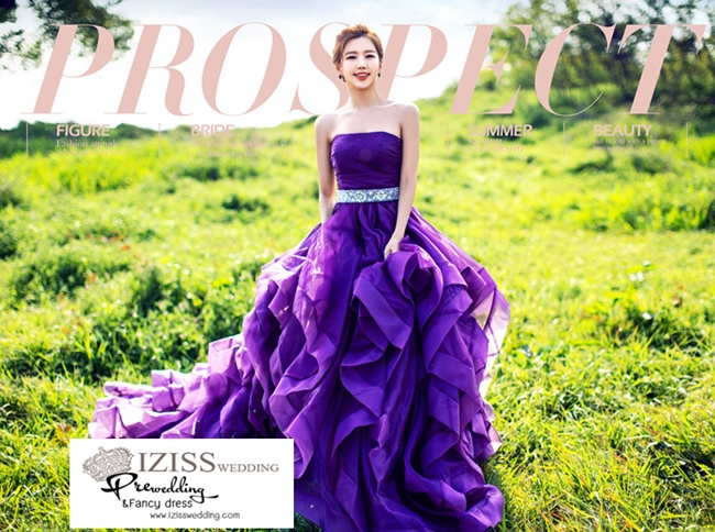 PW405- **พร้อมส่ง**ชุดคู่ถ่ายพรีเวดดิ้ง (prewedding dress) & ชุดแต่งงานแฟนซี (Fancy wedding dress)ชายหญิงสไตล์เจ้าชายเจ้าหญิง "ธีมสีม่วง"