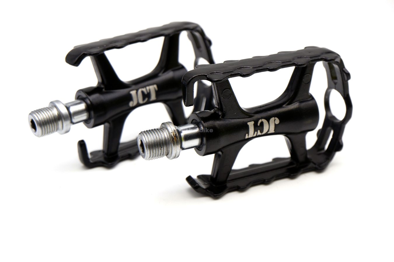 บันไดจักรยานแบบแบริ่ง JCT งานอลูมิเนียม