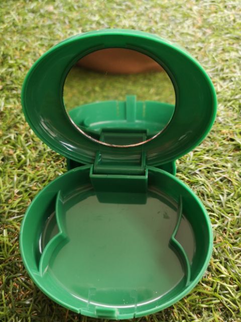 กล่องรีเทนเนอร์ ลายกบ line กล่องรี กล่องฟันปลอม