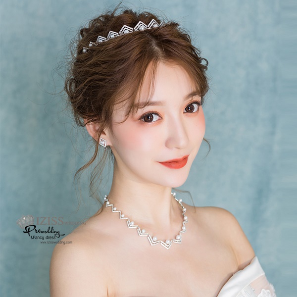 AC030 **พรีออเดอร์**ชุดเทียร่า มงกุฎเพชร ต่างหูและสร้อยคอ ชุดเครื่องประดับเจ้าสาวสวยหรูดุจเจ้าหญิง