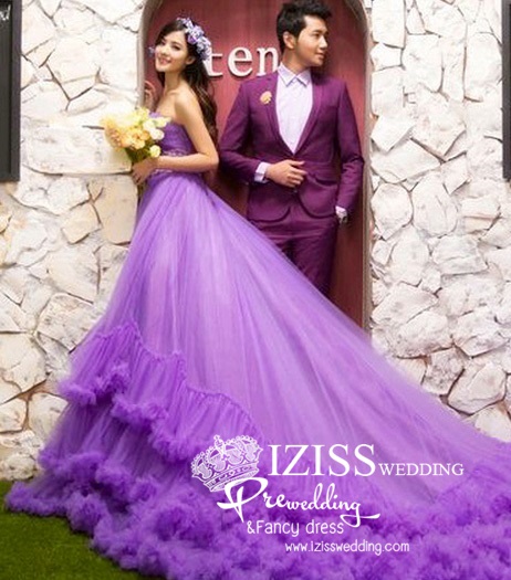 PW081 **พร้อมส่งทั้งเซ็ทค่ะ** ชุดคู่ถ่ายพรีเวดดิ้ง (prewedding dress) & ชุดแต่งงานแฟนซี (Fancy wedding dress)ชายหญิง "ธีมสีม่วง"