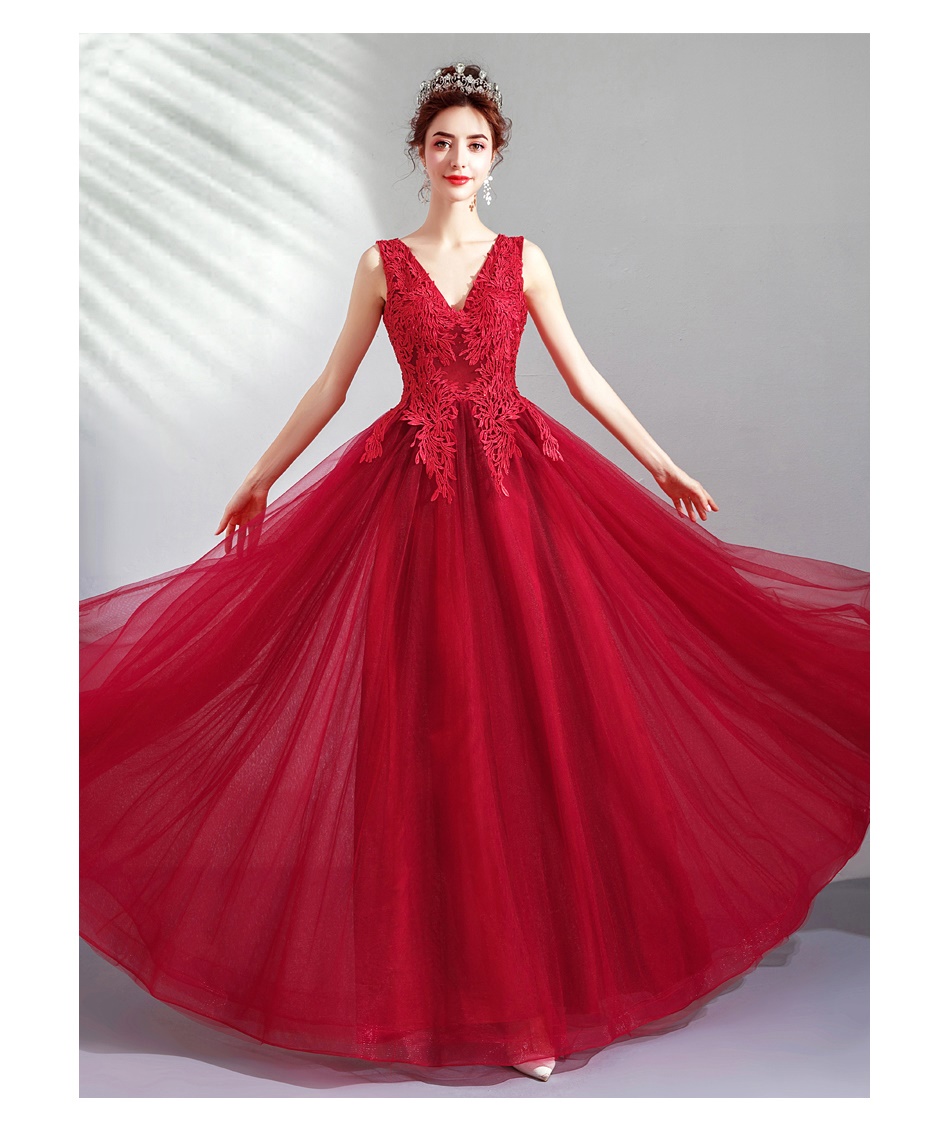 DL082 **พรีออเดอร์** ชุดออกงานสีแดง ชุดราตรี เดรสยาวออกงาน (Night party dresses) ชุดไปงานแต่งงานสวยๆ "ธีมสีแดง"