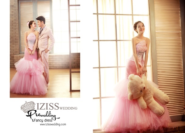 PW068- **เลิกผลิตค่ะ** ชุดคู่ถ่ายพรีเวดดิ้ง (prewedding dress) & ชุดแต่งงานแฟนซี (Fancy wedding dress)ชายหญิง "ธีมสีชมพู-ครีมน้ำตาล"