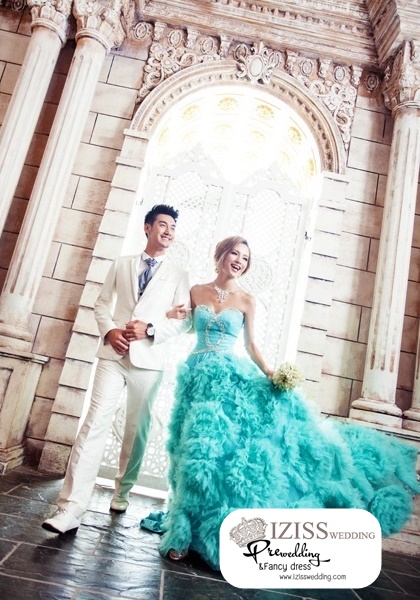 PW285 - Preorder ชุดคู่ถ่ายพรีเวดดิ้ง (prewedding dress) & ชุดแต่งงานแฟนซี (Fancy wedding dress)ชายหญิง "ธีมสีเขียวมินท์-ขาว"