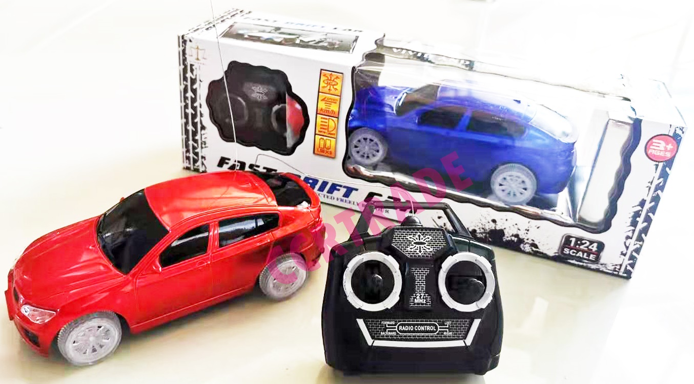 รถแข่งบังคับ RC ล้อไฟ+รีโมทกล่อง 11x34.5 ซม.(1x3)
