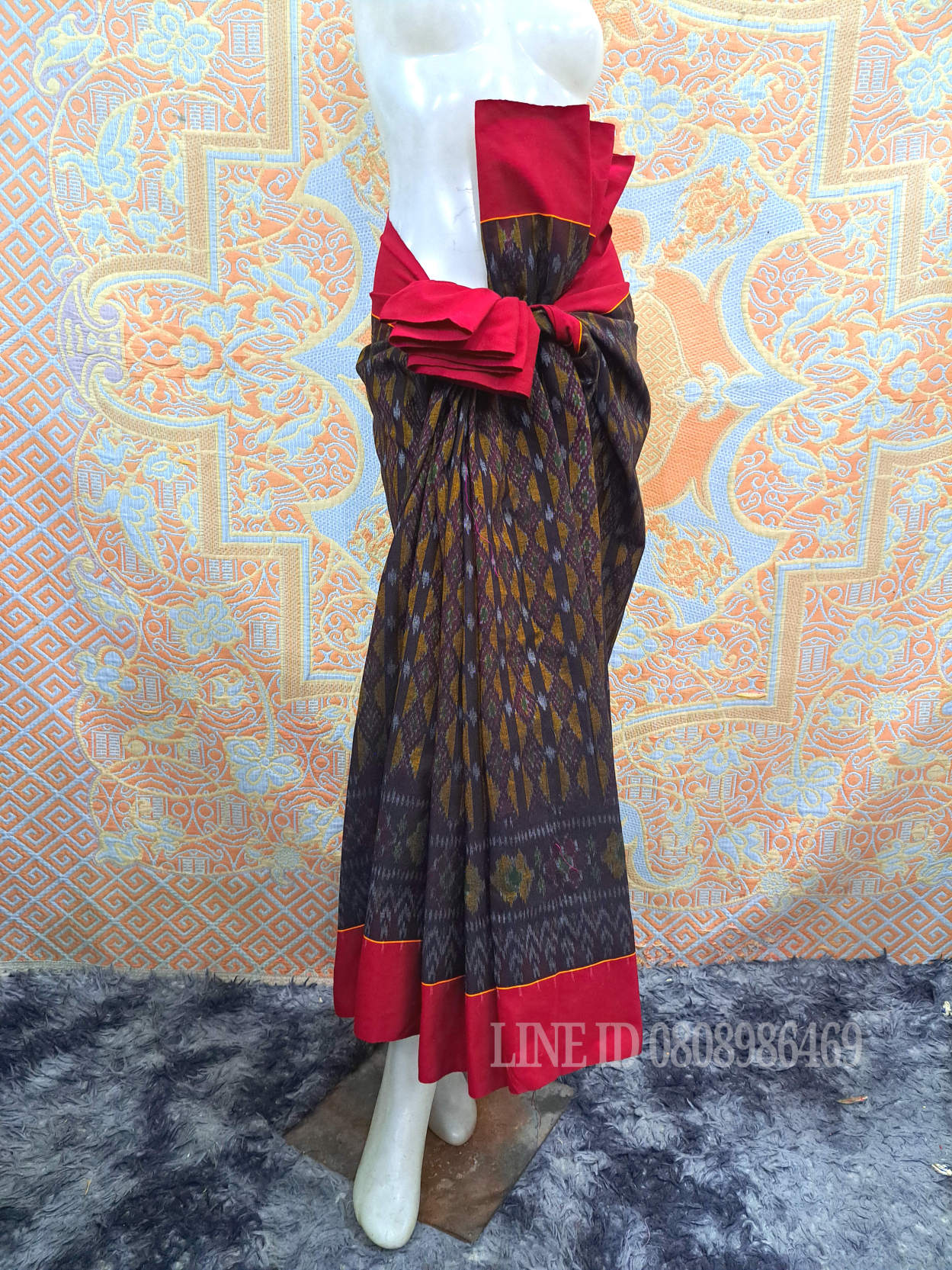 ผ้าซิ่นตีนแดง ผ้าฝ้ายตีนแดง ผ้าทอพื้นเมือง บุรีรัมย์ ลายหมากบก อัปสรา ขนาด 2 เมตร สำเนา