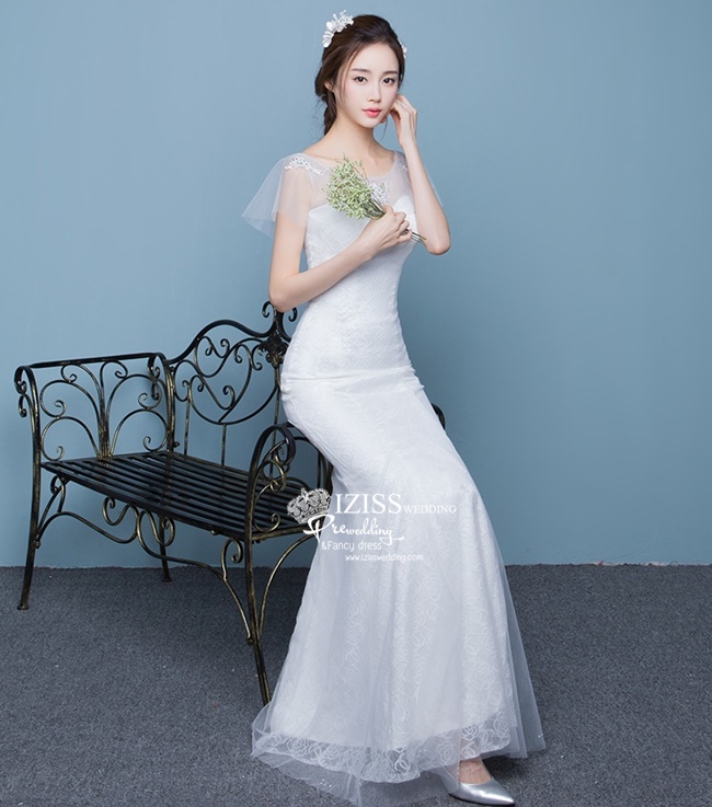 BR233 **พรีออเดอร์**ชุดแต่งงาน&ชุดเจ้าสาวแบบหางปลายาวสีขาวเกรดพรีเมี่ยม เปิดไหล่ มีแขน หรูหราน่ารัก สวยโดดเด่นไม่ซ้ำใคร