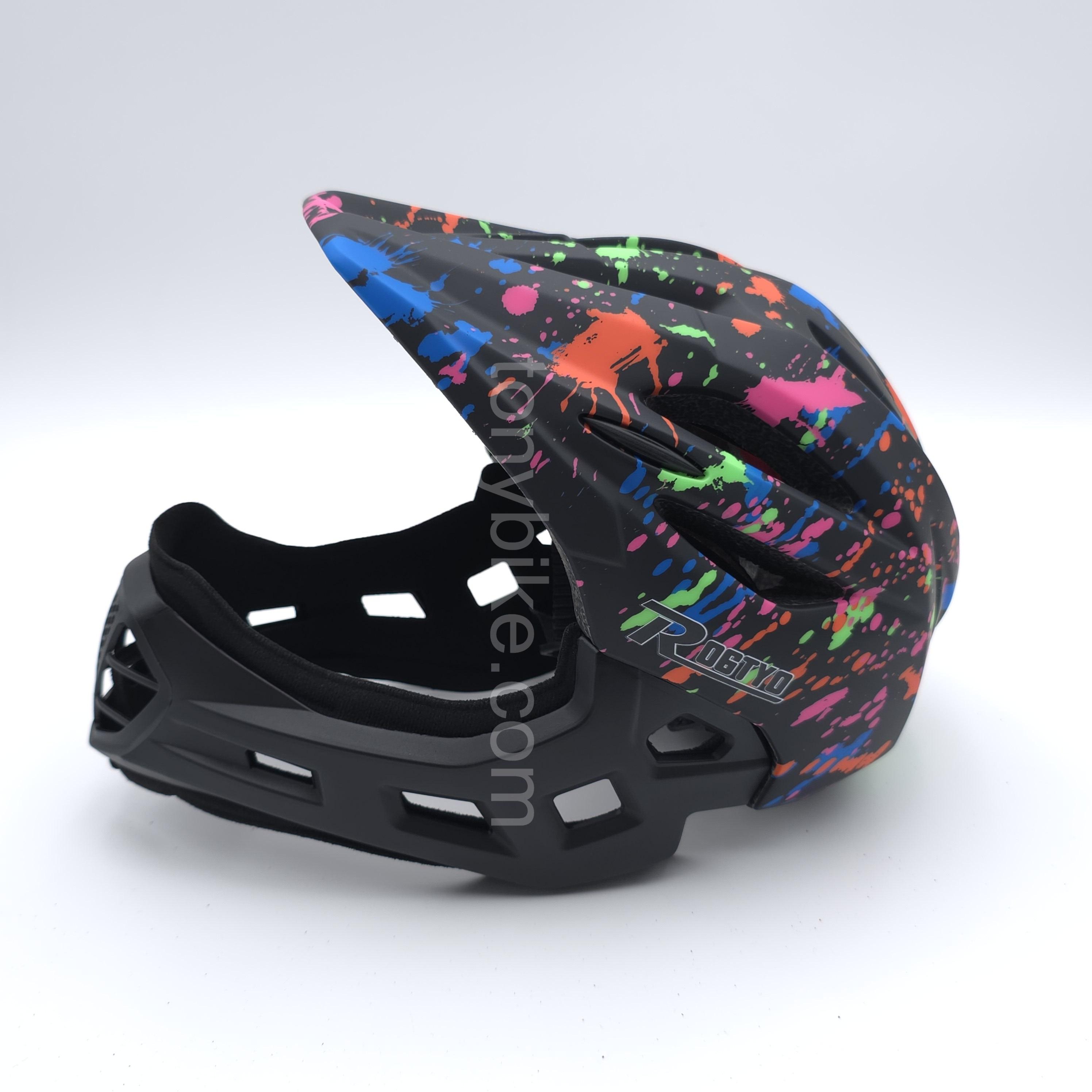 หมวกจักรยานเด็ก เต็มใบ สีดำ ลายเพ้นท์สี 46-53 ซม.