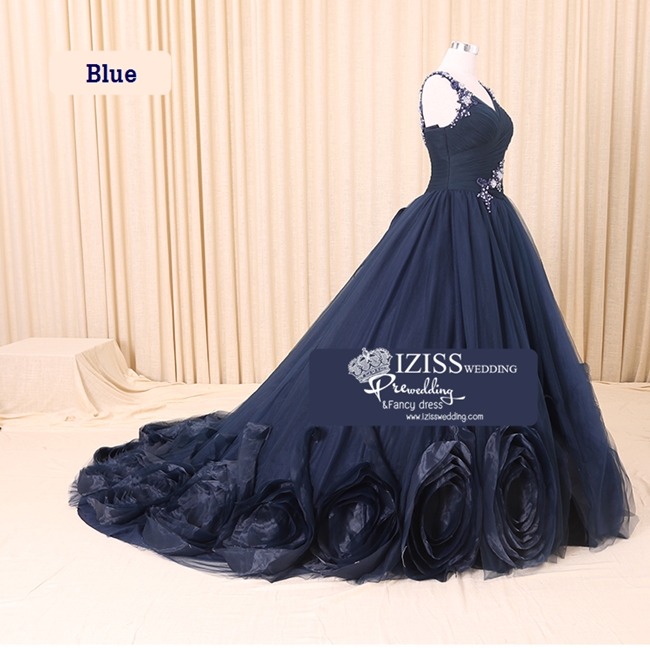 RM004 **ชุดราตรีสีขาว+น้ำเงินงานตัดเกรด A ตัดตามไซส์+สีได้ค่ะ**พรีออเดอร์ชุดราตรีหรูหรา ชุดแต่งงาน ชุดพรีเวดดิ้งสั่งตัดได้ค่ะ งานเกรดพรีเมี่ยม ตัดเย็บปราณีต สวมใส่สวยงามดุจเจ้าหญิง