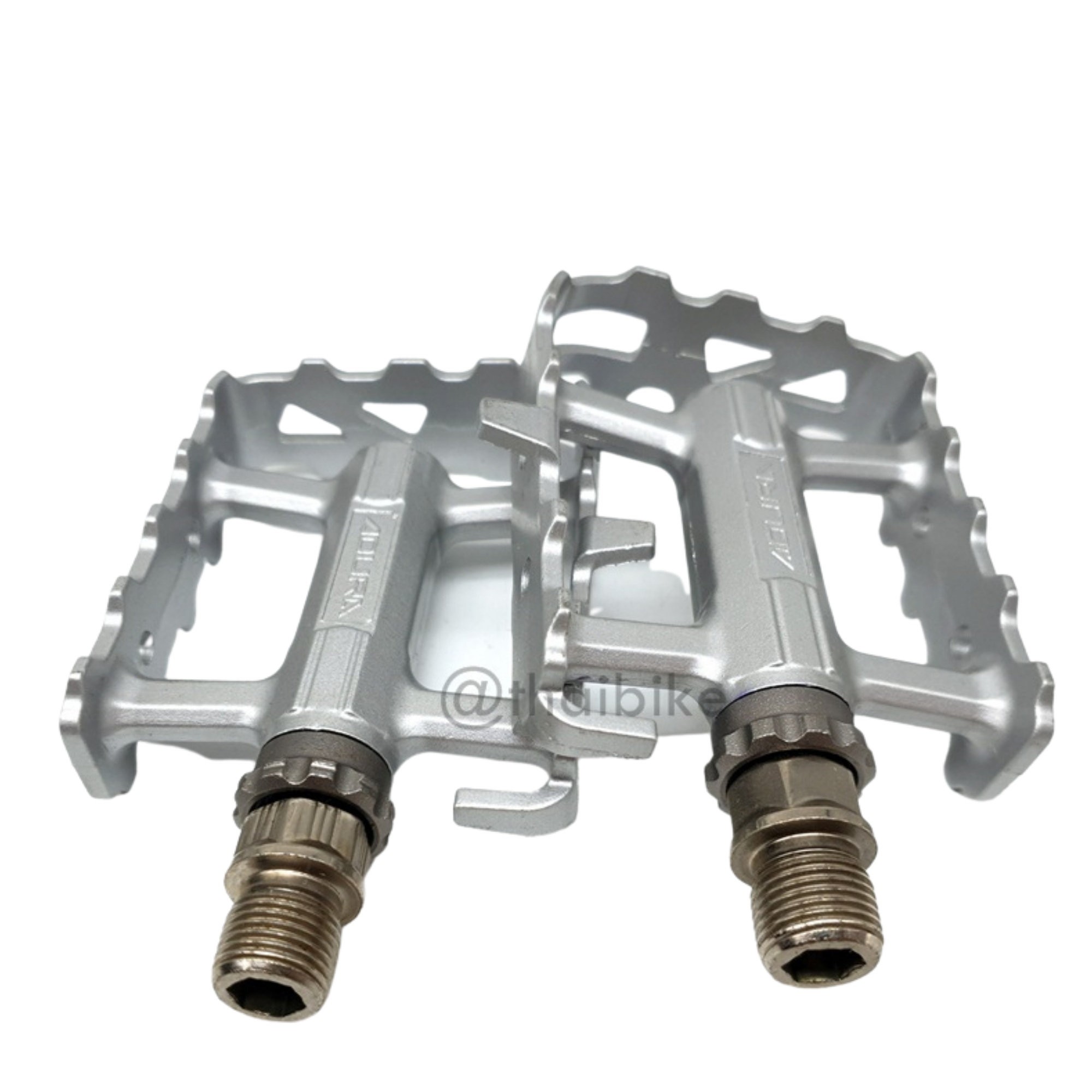 บันไดแบริ่ง ADURA สีเงิน บันไดจักรยานแบริ่ง