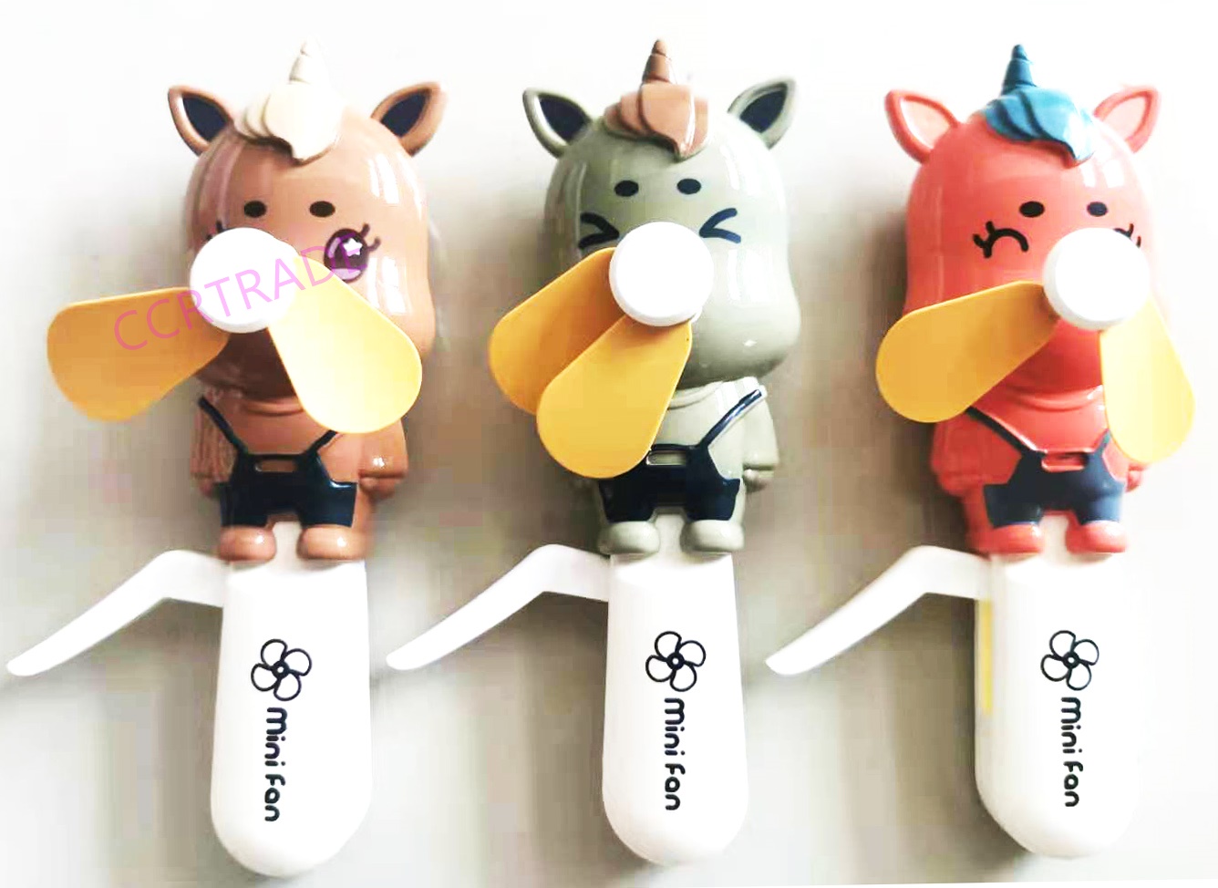 พัดลมยูนิคอร์นการ์ตูน มือบีบกล่อง 16.5 ซม.