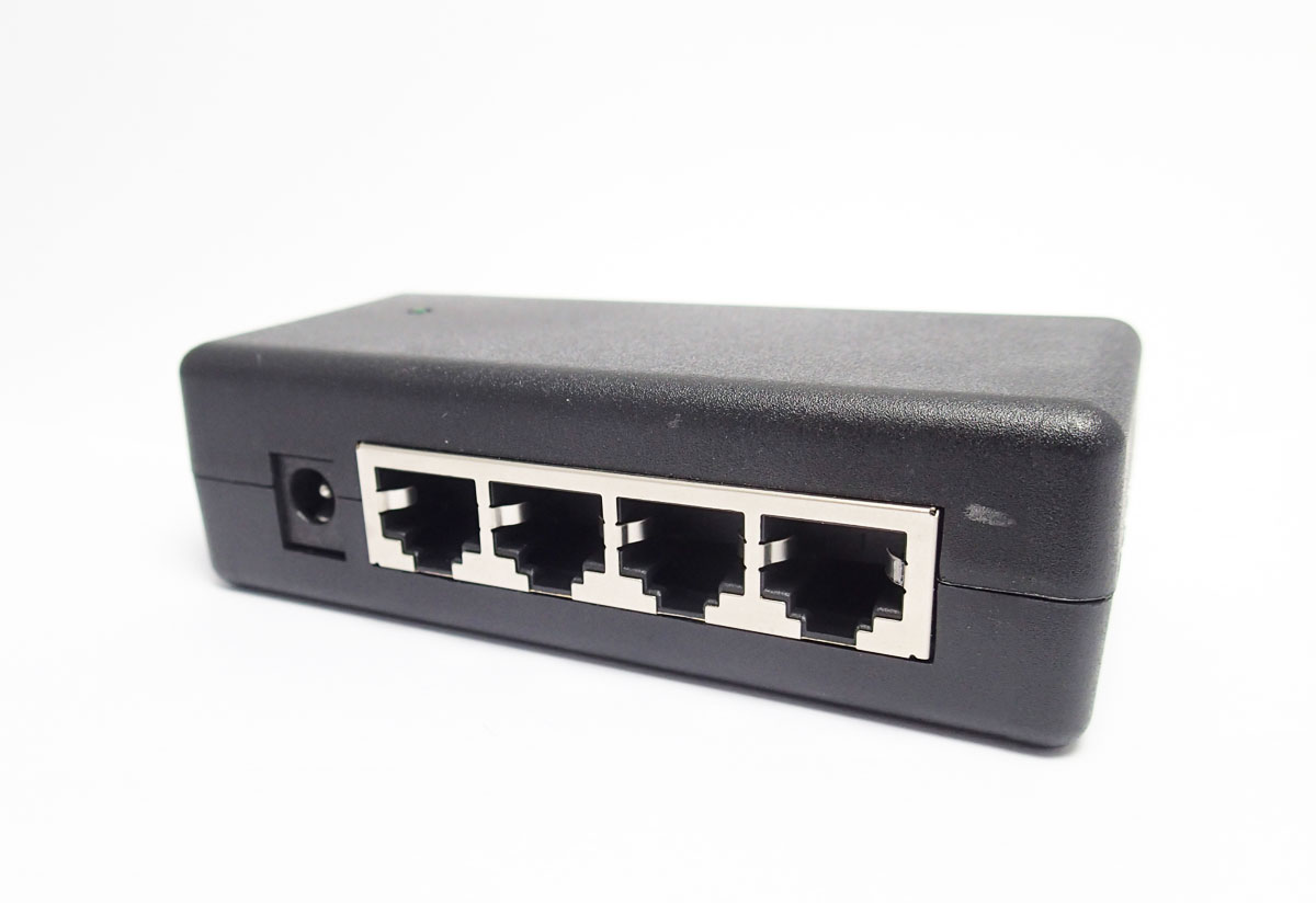 POE Injector 10/100 4 Port 9-48V