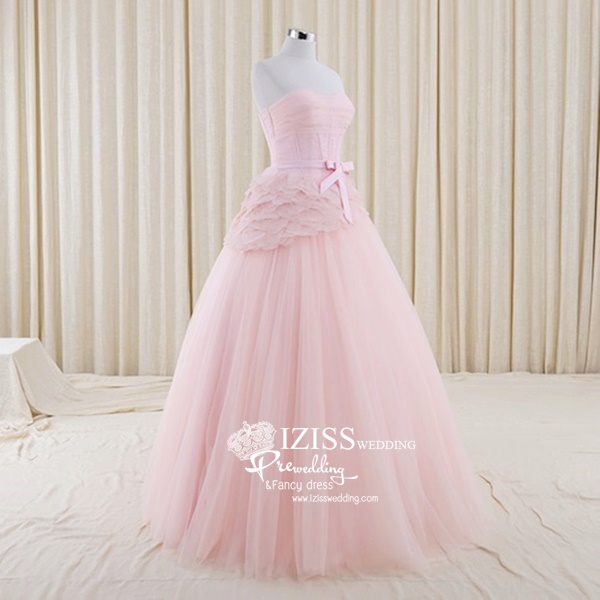 RM024 **งานตัดเกรด A**พรีออเดอร์ชุดราตรีหรูหรา ชุดแต่งงาน ชุดพรีเวดดิ้งสั่งตัดได้ค่ะ งานเกรดพรีเมี่ยม ตัดเย็บปราณีต สวมใส่สวยงามดุจเจ้าหญิง