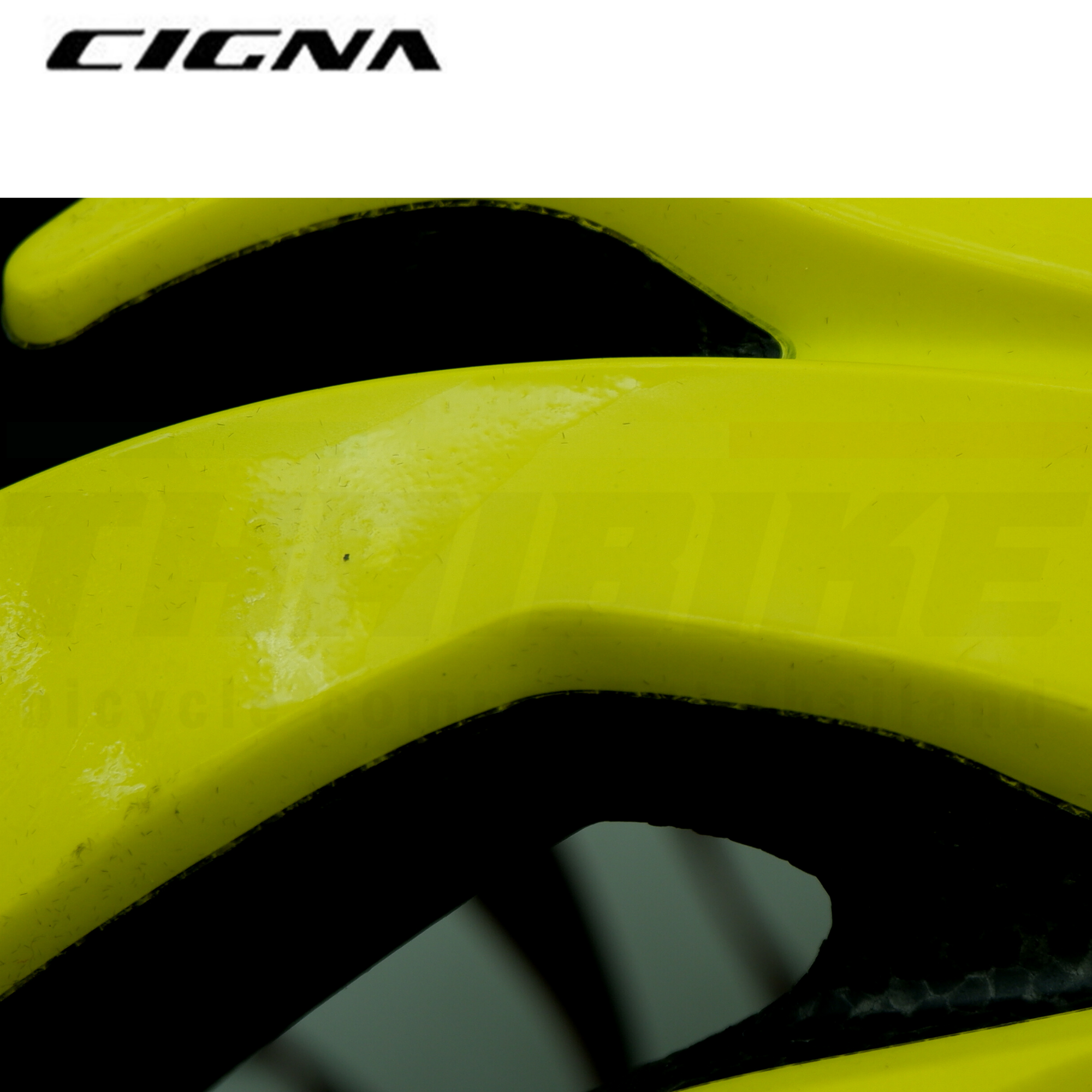 มีตำหนิ สีไม่สวย หมวกกันน็อคจักรยานแบบมีแว่น CIGNA แว่นสีดำ