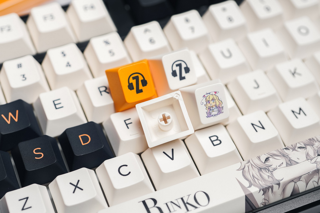Z Review Rinko Touch ชุดคีย์แคปโปรไฟล์เชอร์รี่