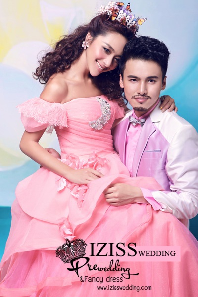 PW256- Preorder ชุดคู่ถ่ายพรีเวดดิ้ง (prewedding dress) & ชุดแต่งงานแฟนซี (Fancy wedding dress)หญิง "ธีมสีชมพู"