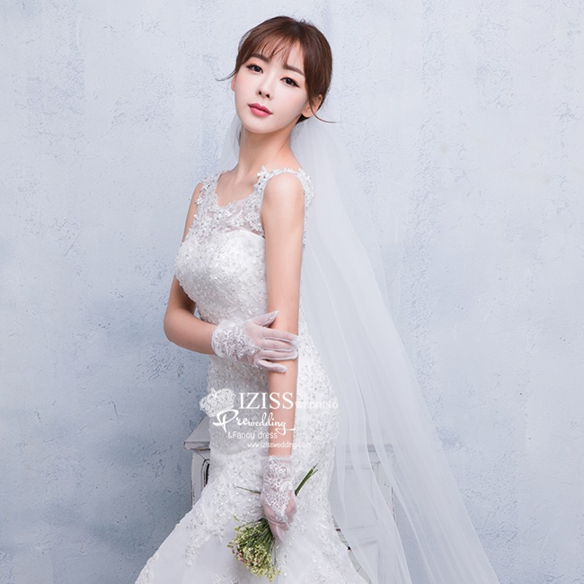 BR234 **พรีออเดอร์**ชุดแต่งงาน&ชุดเจ้าสาวแบบหางปลายาวสีขาวเกรดพรีเมี่ยม เปิดไหล่ มีแขน หรูหราน่ารัก สวยโดดเด่นไม่ซ้ำใคร