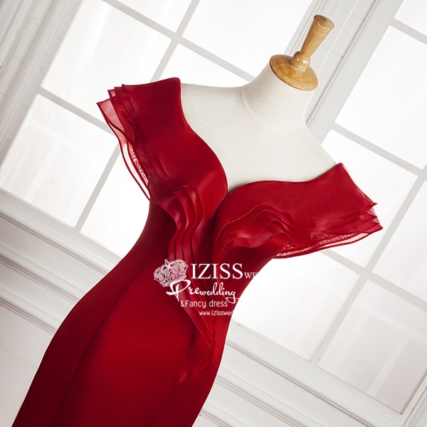 PW486- **พรีออเดอร์ค่ะ**ชุดแต่งงานแฟนซี ชุดเดรสสีแดง ชุดถ่ายพรีเวดดิ้ง (prewedding dress) & ชุดแต่งงานแฟนซี (Fancy wedding dress) "ธีมสีแดง"