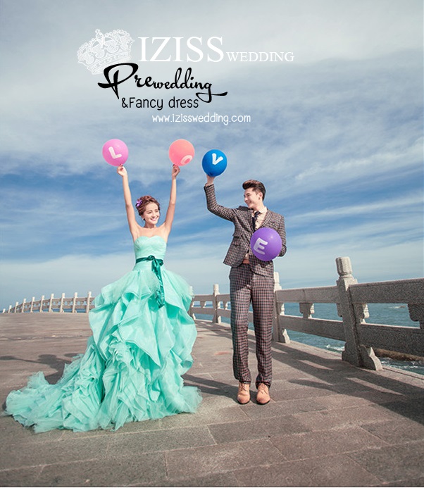 PW267 **พร้อมส่งเฉพาะชุดผู้หญิง** ชุดคู่ถ่ายพรีเวดดิ้ง (prewedding dress) & ชุดแต่งงานแฟนซี (Fancy wedding dress)ชายหญิง "ธีมสีเขียว-น้ำตาล"