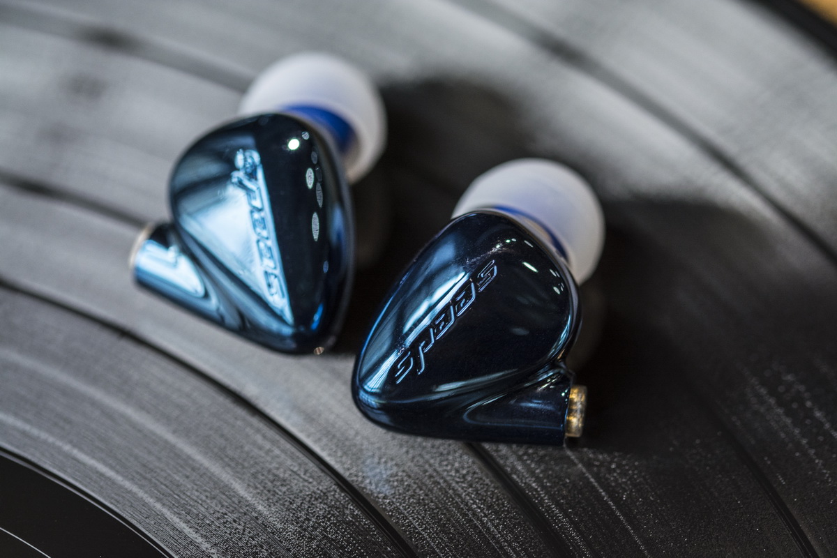 ขาย Hiby Seed 2 หูฟัง Dynamic รองรับ Hi-Res บอดี้ Pure copper สายชุบเงินถัก 4