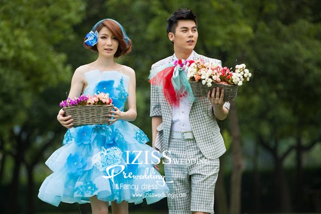 PW156 - Pre order ชุดคู่ถ่ายพรีเวดดิ้ง (prewedding dress) & ชุดแต่งงานแฟนซี (Fancy wedding dress)ชายหญิง "ธีมสีฟ้า-ลายสก๊อต"
