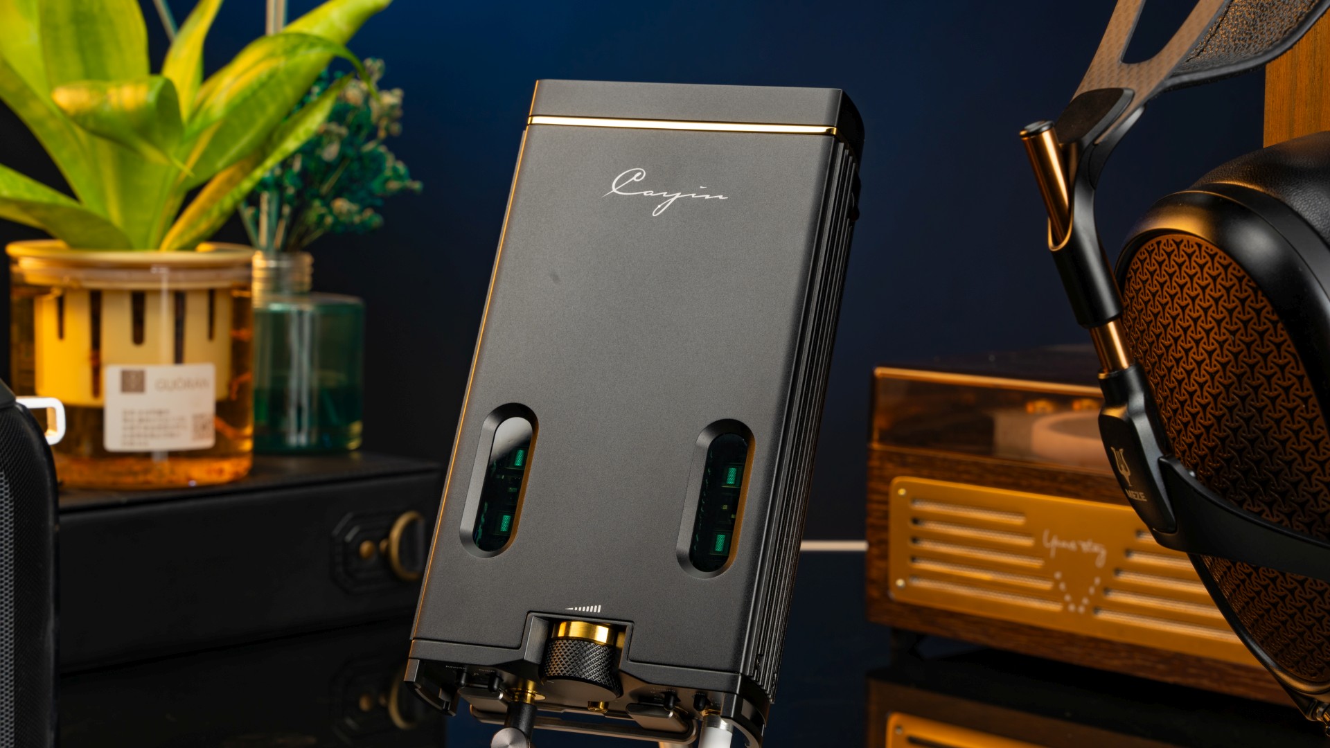 Cayin C9ii แอมป์พกพาหลอดแก้ว Dual Nutube บาลานซ์เต็มรูปแบบพร้อมคุณสมบัติใหม่