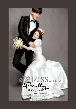 PW024 -**เลิกผลิตค่ะ** ชุดคู่ถ่ายพรีเวดดิ้ง (prewedding dress) & ชุดแต่งงานแฟนซี (Fancy wedding dress)ชายหญิง "ธีมสีขาว-ดำ"
