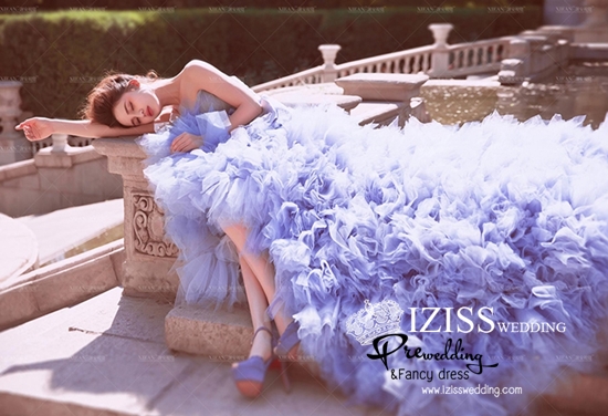 PW245 - **พร้อมส่งชุดผู้หญิงค่ะ** ชุดคู่ถ่ายพรีเวดดิ้ง (prewedding dress) & ชุดแต่งงานแฟนซี (Fancy wedding dress)หญิง "ธีมสีม่วงขาว"