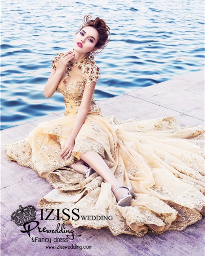 PW264- **พรีออเดอร์เฉพาะชุดผู้หญิง**ชุดถ่ายพรีเวดดิ้ง (prewedding dress) & ชุดแต่งงานแฟนซี (Fancy wedding dress) ชุดราตรีเลื่อมสีทอง