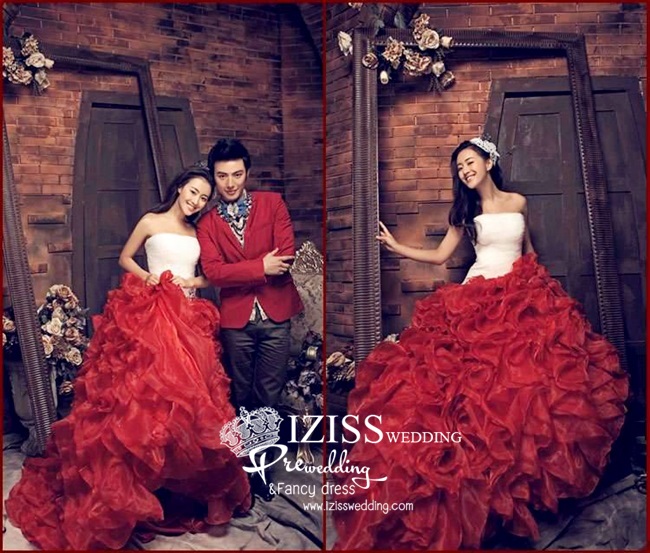 PW143 - Pre order ชุดคู่ถ่ายพรีเวดดิ้ง (prewedding dress) & ชุดแต่งงานแฟนซี (Fancy wedding dress)ชายหญิง "ธีมสีแดง-ขาว"