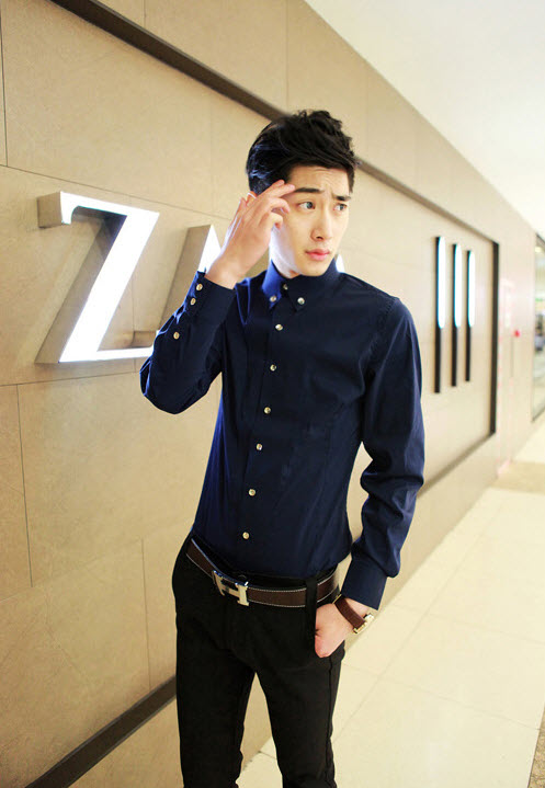 พร้อมส่ง เสื้อเชิ้ตผู้ชาย สีกรม แขนยาว ผ่ากระดุม กระดุมหน้าเต็มตัว ใส่ทำงาน ใส่ลำลอง ใส่เที่ยว