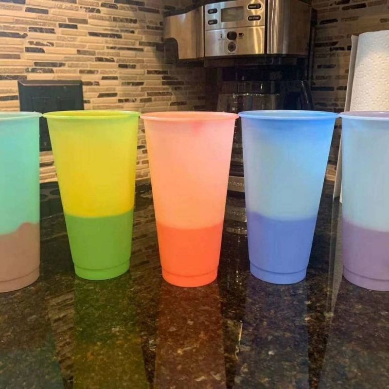 แก้วเปลี่ยนสีตามอุณหภูมิ starbucks🎠 รุ่น limited🎉 พร้อมส่งจากไทย 🎁ค่าส่งถูก‼️แก้วใส่น้ำเย็นแล้วเปลี่ยนสี