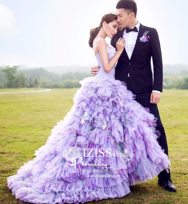PW460- **พรีออเดอร์**ชุดแต่งงานแฟนซี ชุดเดรสสีม่วง ชุดถ่ายพรีเวดดิ้ง (prewedding dress) & ชุดแต่งงานแฟนซี (Fancy wedding dress) "ธีมสีม่วง ดำ"