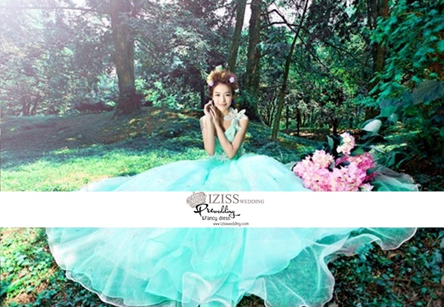 PW186 - Pre order ชุดคู่ถ่ายพรีเวดดิ้ง (prewedding dress) & ชุดแต่งงานแฟนซี (Fancy wedding dress)ชายหญิง "ธีมสีเขียว"