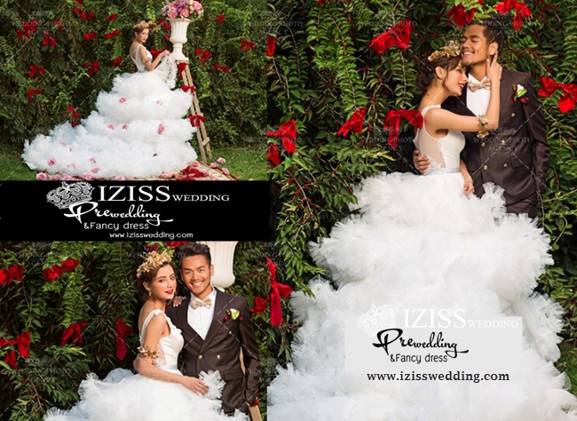 PW247 - **พรีออเดอร์** ชุดคู่ถ่ายพรีเวดดิ้ง (prewedding dress) & ชุดแต่งงานแฟนซี (Fancy wedding dress)ชายหญิง "ธีมสีขาว-น้ำตาลเข้ม"