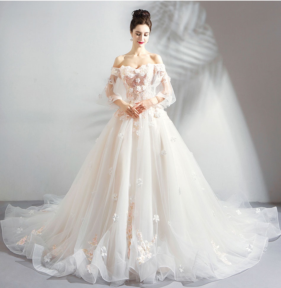DL086 **พรีออเดอร์** ชุดออกงานสีครีม ชุดราตรี เดรสยาวออกงาน (Night party dresses) ชุดไปงานแต่งงานสวยๆ "ธีมสีครีม"