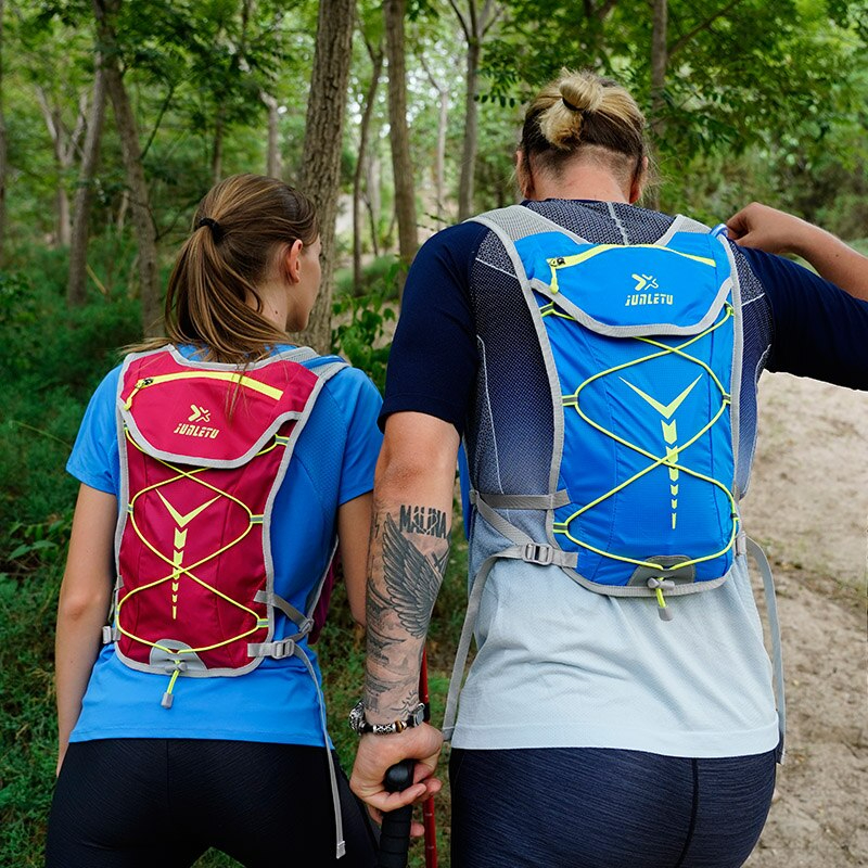 เป้น้ำปั่นจักรยาน JUNLETU เดินป่า วิ่ง พร้อมถุงน้ำขนาด 2 ลิตร