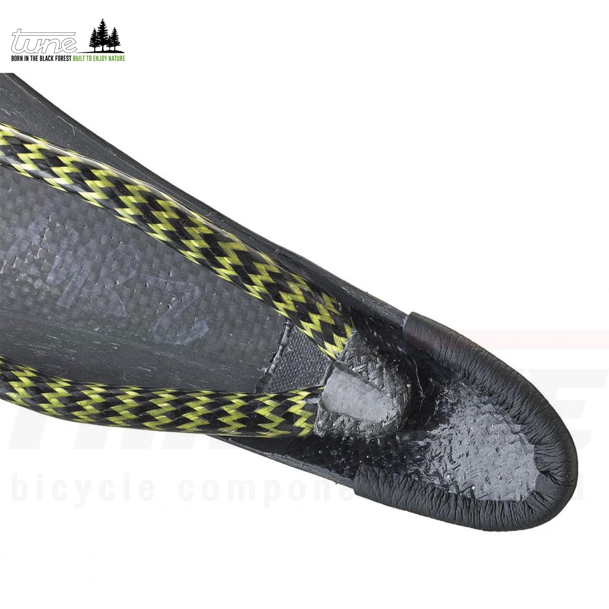 อานจักรยานคาร์บอนหุ้มหนัง Tune Speedneedle Leather Carbon Saddle