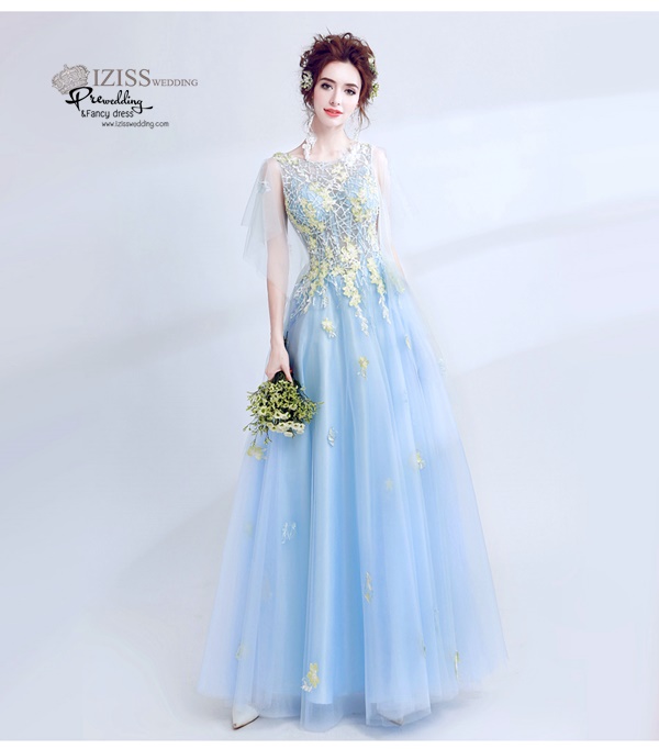 DL028 - **พรีออเดอร์** ชุดราตรี เดรสยาวออกงาน (Night party dresses) ชุดไปงานแต่งงานสวยๆ "ธีมสีฟ้าปักดอกสีเหลือง "