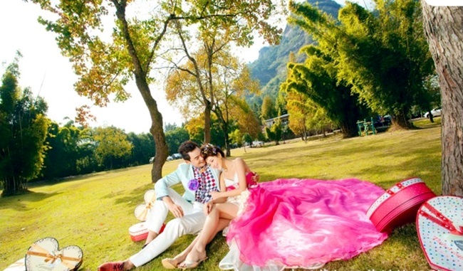 PW198 - Pre order ชุดคู่ถ่ายพรีเวดดิ้ง (prewedding dress) & ชุดแต่งงานแฟนซี (Fancy wedding dress)ชายหญิง "ธีมสีชมพู-ฟ้า"