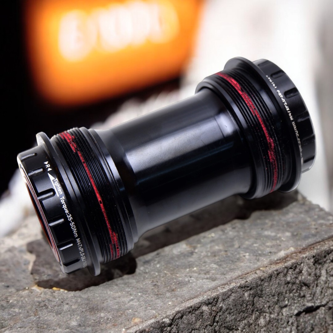 T47R24 Bottom Bracket for T47 Frames & Shimano Cranks | ตลับกระโหลก T47 สำหรับเฟรม Outboard และขาจาน Shimano (แกน24มม.)