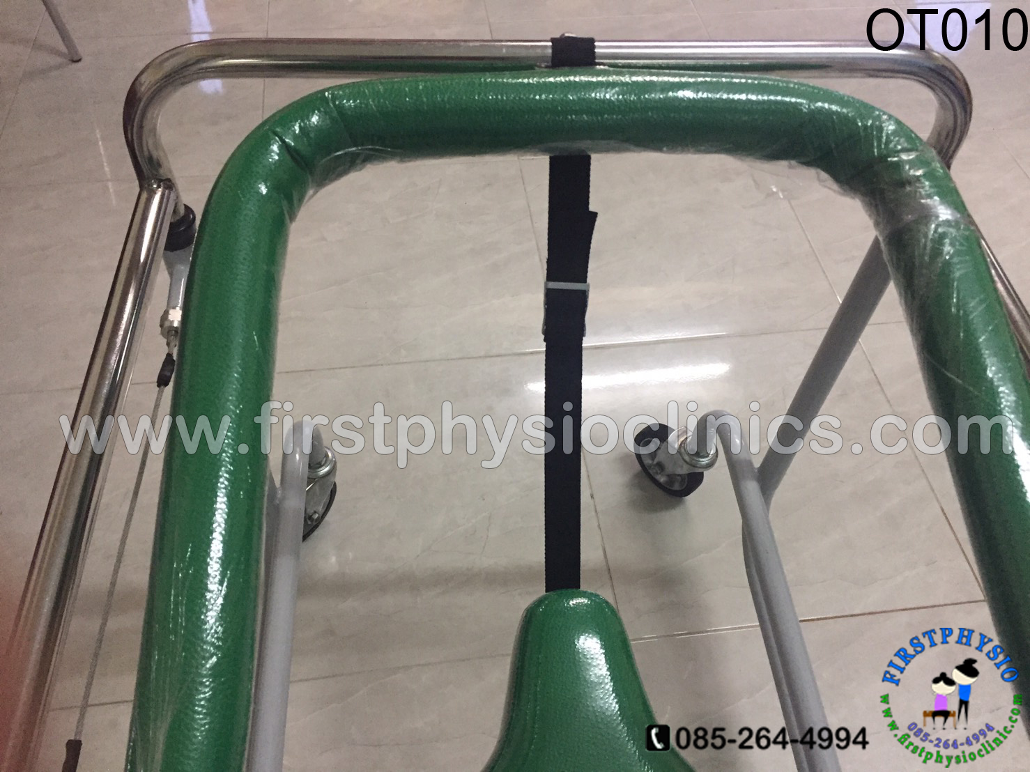 เครื่องช่วยฝึกเดิน แบบมีล้อสี่ล้อพร้อมอาน สำหรับเด็ก (Child Wheeled Walker)