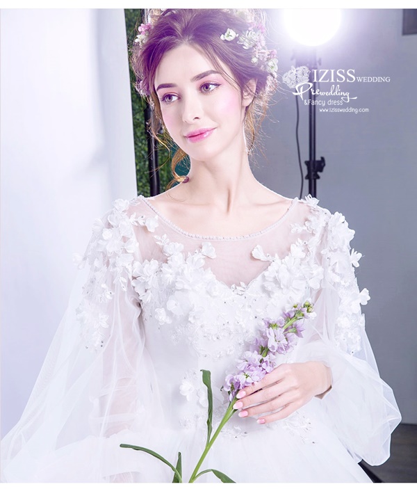 DL052 - **พรีออเดอร์** ชุดราตรี เดรสยาวออกงาน (Night party dresses) ชุดไปงานแต่งงานสวยๆ "ธีมสีขาว"