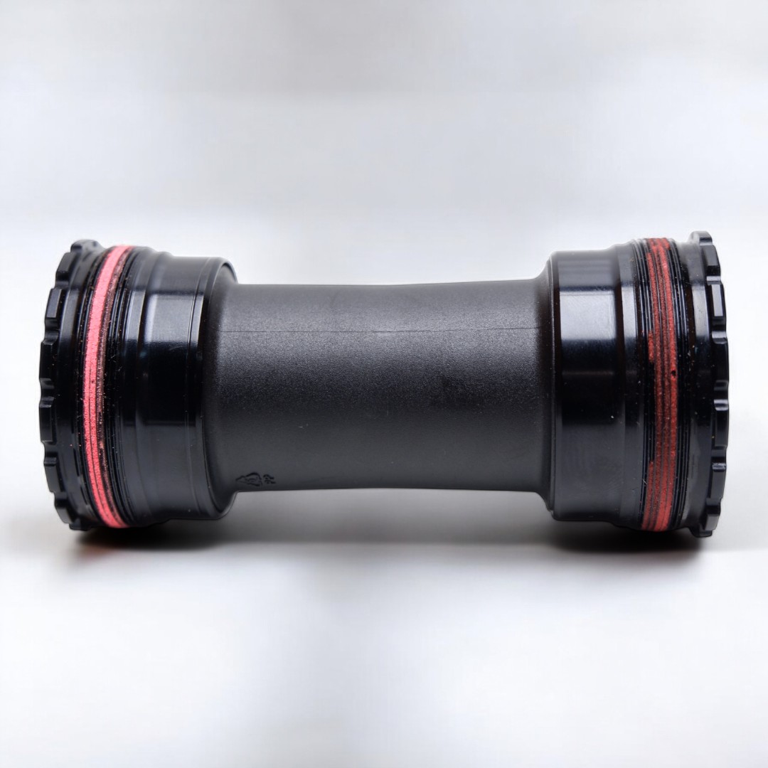 กะโหลก TOKEN BB47V24 (T47 อินบอร์ด / สำหรับขาจาน Shimano 24 มม. / แบริ่งเซรามิก TBT)