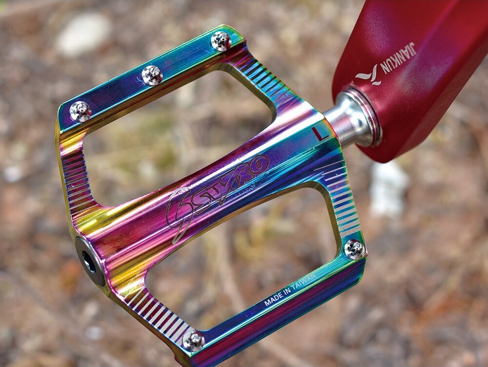 บันไดจักรยานสีรุ้ง SWTXO THAIBIKE อลูมิเนียม แบริ่ง