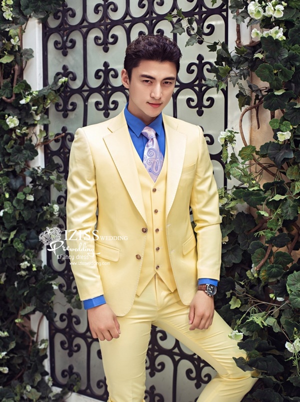 ST013- **พรีออเดอร์**สูทผู้ชายสีเหลืองแขนยาว พร้อมกางเกง ชุดสูทเจ้าบ่าว สูทแฟนซี ถ่ายพรีเวดดิ้ง & ชุดแต่งงานแฟนซี (Fancy wedding dress) สูทผู้ชายสีเหลือง