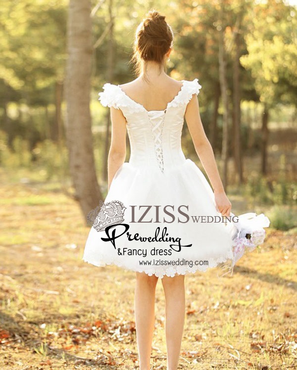 BR001 ชุดแต่งงานสั้น (wedding dress) สีขาว แขนสั้นแต่ระบาย น่ารักมากๆค่ะ