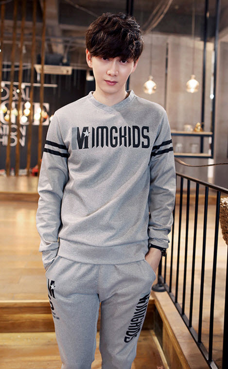 พร้อมส่ง ชุดวอร์มผู้ชาย สีเทา เป็นเซ็ทเสื้อพร้อมกางเกง