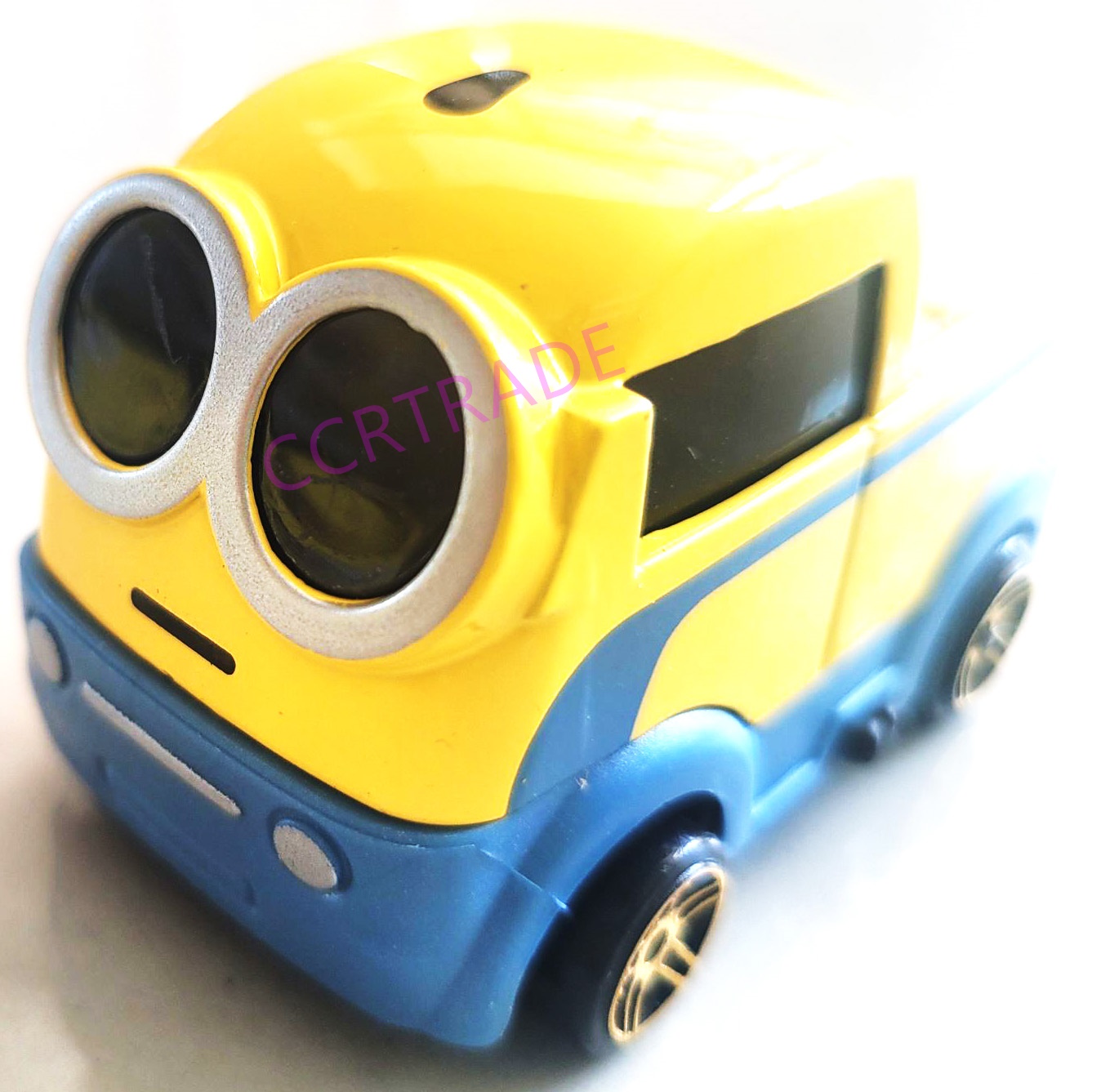 รถเหล็กมินเนี่ยนกล่อง 26.5 ซม.