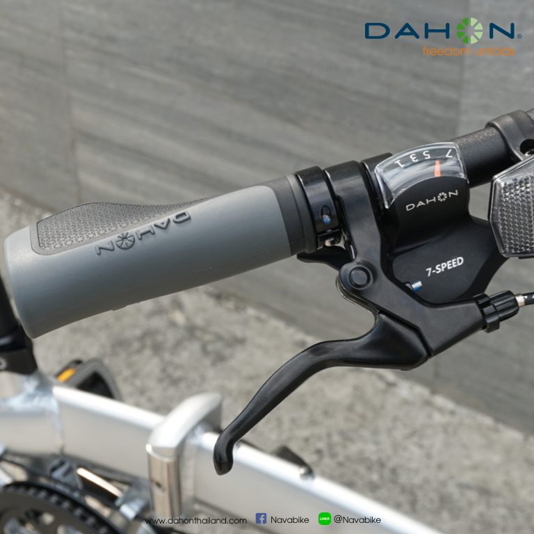DAHON : CURVE D7 จักรยานพับได้ ล้อ 16" เฟรมอลูมิเนียม 7 สปีด เฟรมอลูมิเนียมทรงโค้ง